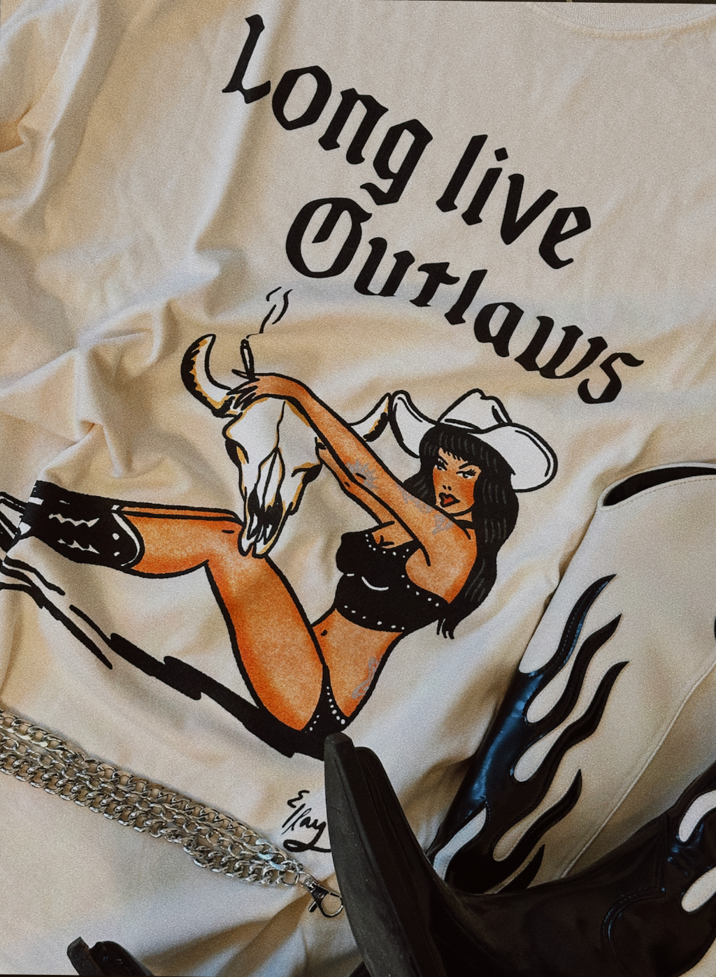 *LICENSED* Outlaws Cowboy Edgy Trendy Rodeo Graphic Tee