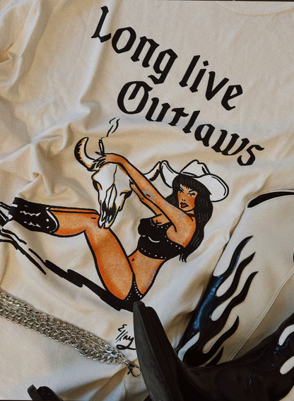 *LICENSED* Outlaws Cowboy Edgy Trendy Rodeo Graphic Tee