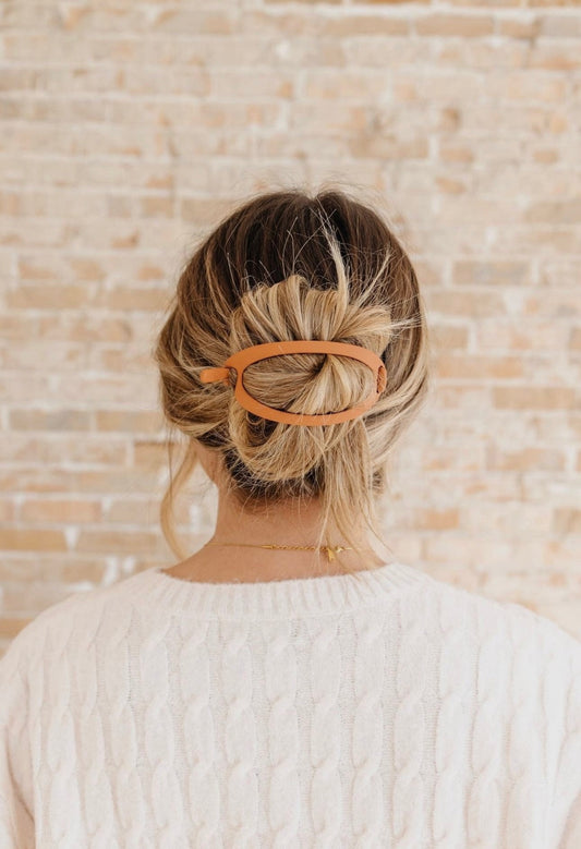 Cutout Oval Clip